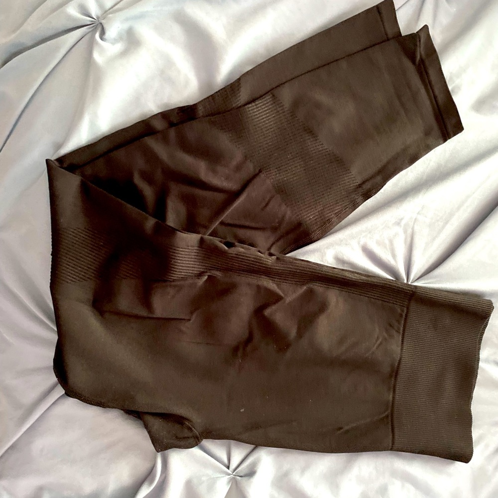 Women’s PINK activewear leggings